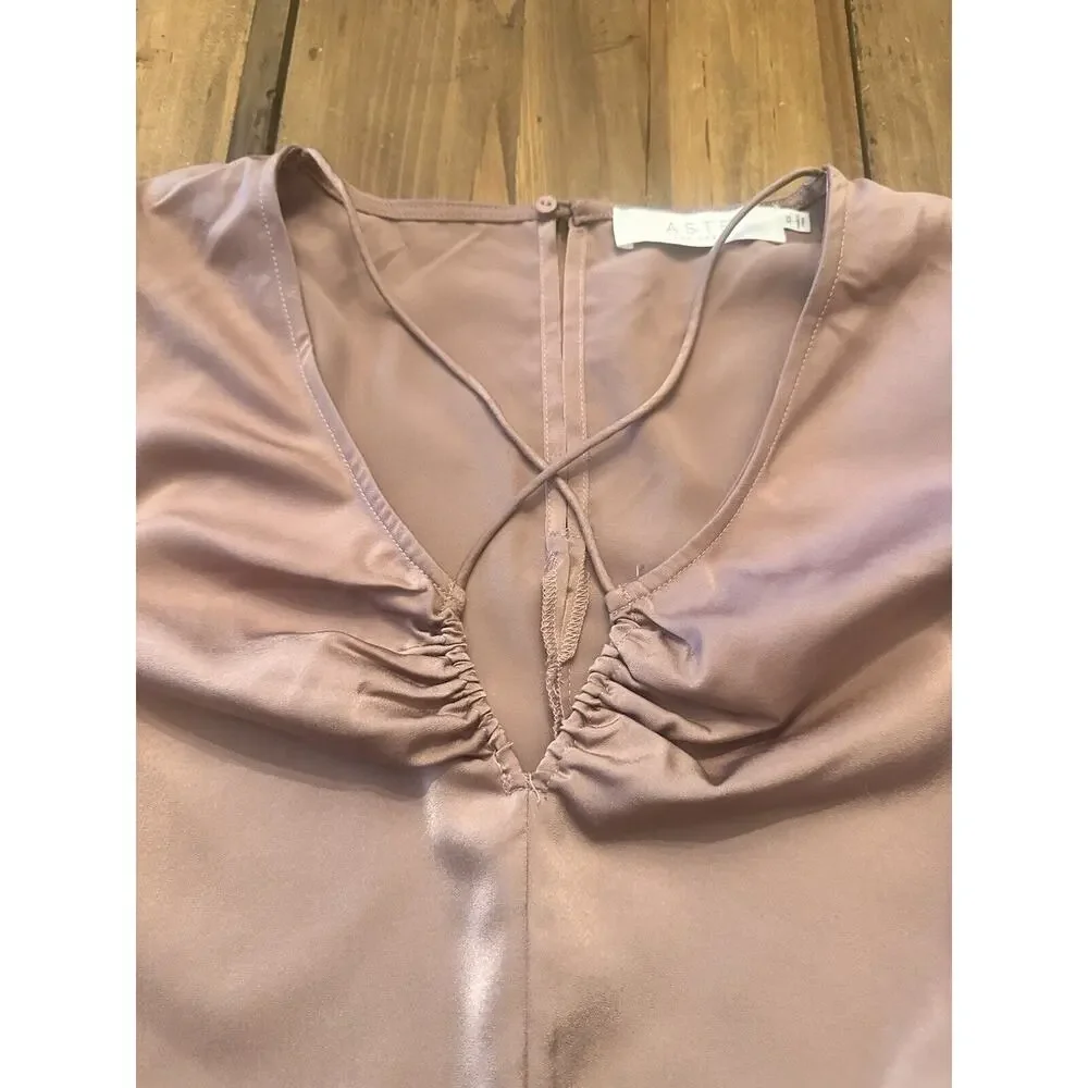 Astr The Label Size XS Champagne Blouse Top Long Puff Sleeve Crop Shirt